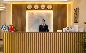 Human Hotel